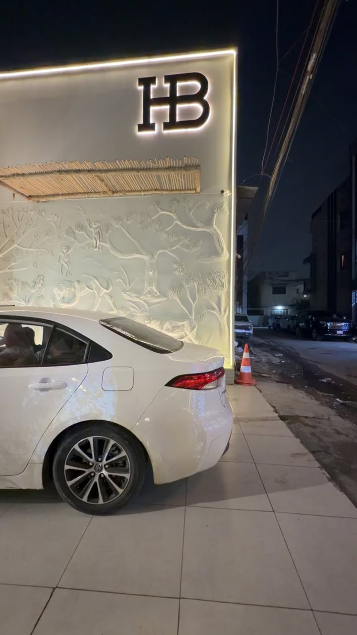 🔻كورلا شكل الأمريكي  hev 2025الفول مواصفات جلد احمر 🔻
📍عنوان /الكراده مقابيل فندق فلسطين مرديان الدولي
المسافه المقطوعة 42 الف  
السياره جديده 
المواصفات 
🛜مكينه 1800هايربد
🛜فتحه سقف
🛜رادار + تحديد مسار طريق + قيادة ذاتيه 
🛜قرائة علامات الطريق المرورية
🛜بصمة تشغيل + دخول ذكي  يدة الباب
🛜هاندر بريك بصمة + اوتو هولد 
 🛜كراسي جلد وبطاين بوب حياكه  مطرز 
🛜كيجات ديجتل 
🛜شاشه مسجل +تبريد بيانو + كامره خلفيه دوارة + كار بلي 
🛜تبريد قطعتين 
🛜لايت زينون عالي ناصي  + لد صباحي زينون+ بكلايت لد 
🛜 حساس اطار + حساس مطر + حساس لايت داينمك عالي ناصي اوتو 
🛜انضمت القيادة يكو+سبورت+نورمل
🛜 تحكم  الستيرن كامل مع كروس سرعه
 🛜ايرباك عدد10
للتواصل ***********
بيها ضرر جاملغ امامي جهت السايق تبديل و جهت الراكب تبديل و الجاملغ الخلفي حار على كد إصبعين
