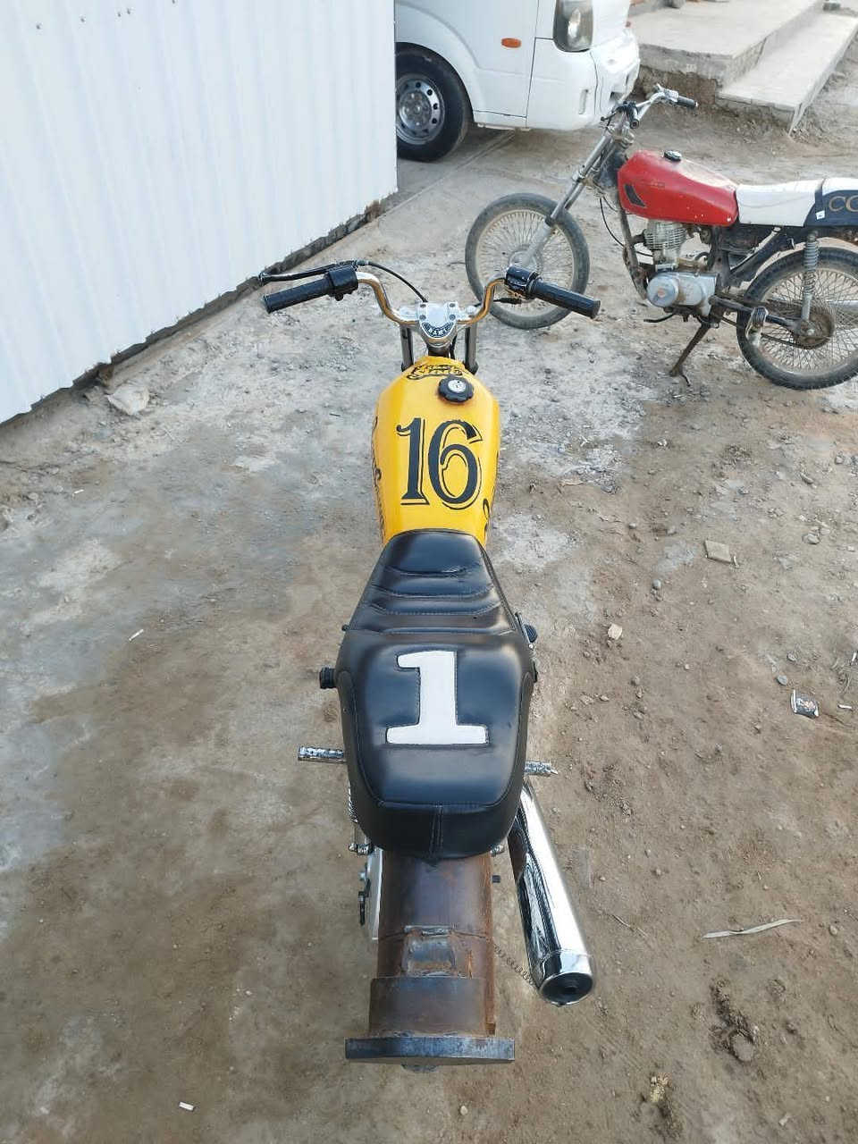 سلام عليكم هاي الدراجه البيع اوراق اصولي مو سكنر مديل 16 شاصي ولغراض 23 راصطه مو وياهه ***********
