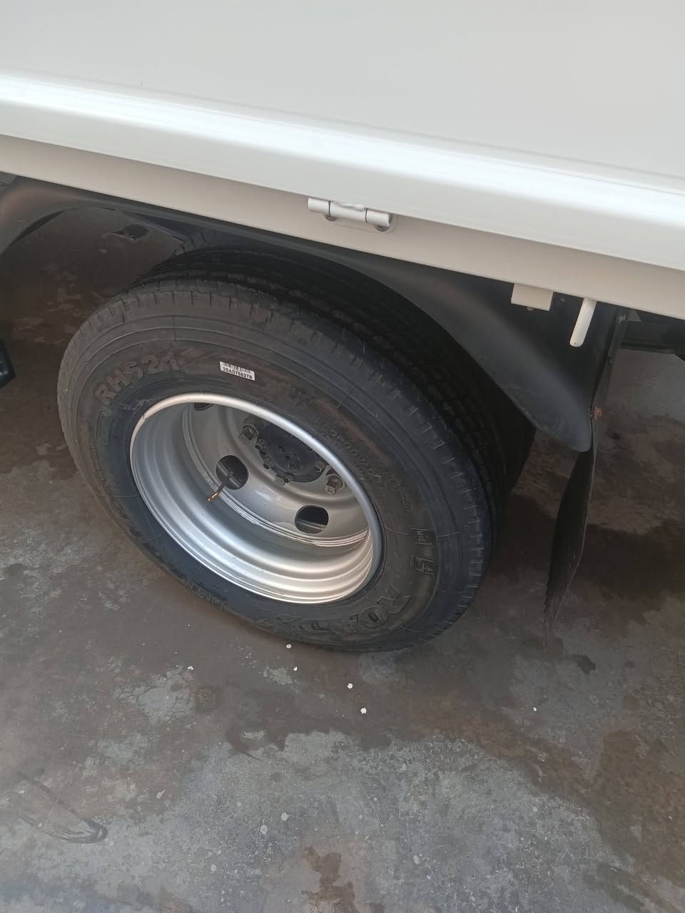 السلام عليكم كنتر موديل 2025 جازه من كلشي تحوير تاير مكفوله من كلشي سعر295 وبيه مجال الشراي ***********
