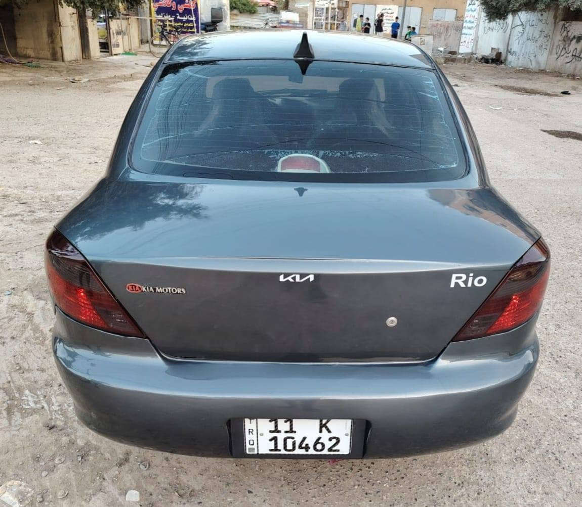 كيا ريو موديل ٢٠٠١ اوتوماتيك كير محرك مكفولات السياره مكفوله من الظريه تدفئه تبريد غرفتها عل شركه حداديه صدر ممتازه كهربائيات كلها شغاله تخم تاير ياباني رقم دولي بغداد  السعر ٤٦ ورقه مكاني بغداد***********
