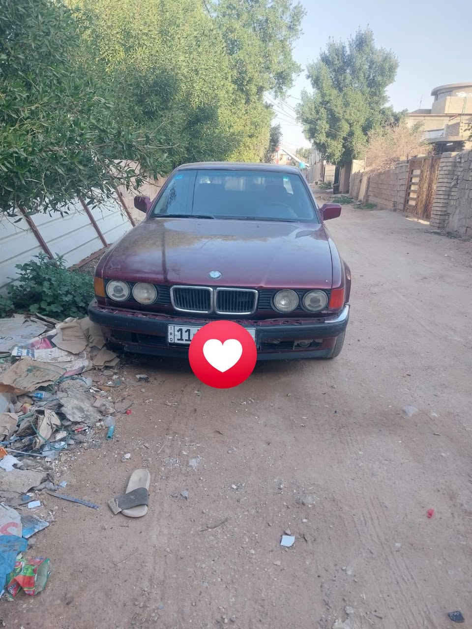 السلام عليكم بي ام للبيع موديل 1991 كير مكينه خير من الله تبريد تخم تاير جديد صدر ومصبوغه عام للجماليه السعر٤٥ وبيه  مجال ‭٠٧٨١ ٣٣٤ ٠٠٤٤‬
