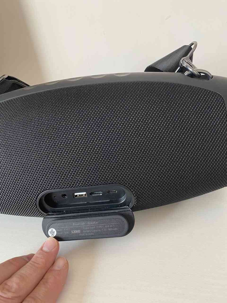 مكبرات صوت بلوتوث W-KING بقوة 70 واط، صوت جهير عميق وقوي، مكبر صوت لاسلكي محمول مقاوم للماء بمعيار IPX6 للاستخدام الخارجي، بطارية بسعة 15600 مللي أمبير، معالج إشارة رقمية (DSP)، صوت نقي، 42 ساعة تشغيل، منفذ لبطاقة ذاكرة TF، منفذ AUX، تقنية NFC للحفلات والتخييم ،للبيع اول تم 120


**إذا كنت صاحب هذا الإعلان وتريد حذفه لأي سبب، رجاءا أرسل رسالة إلى الدعم الفني**