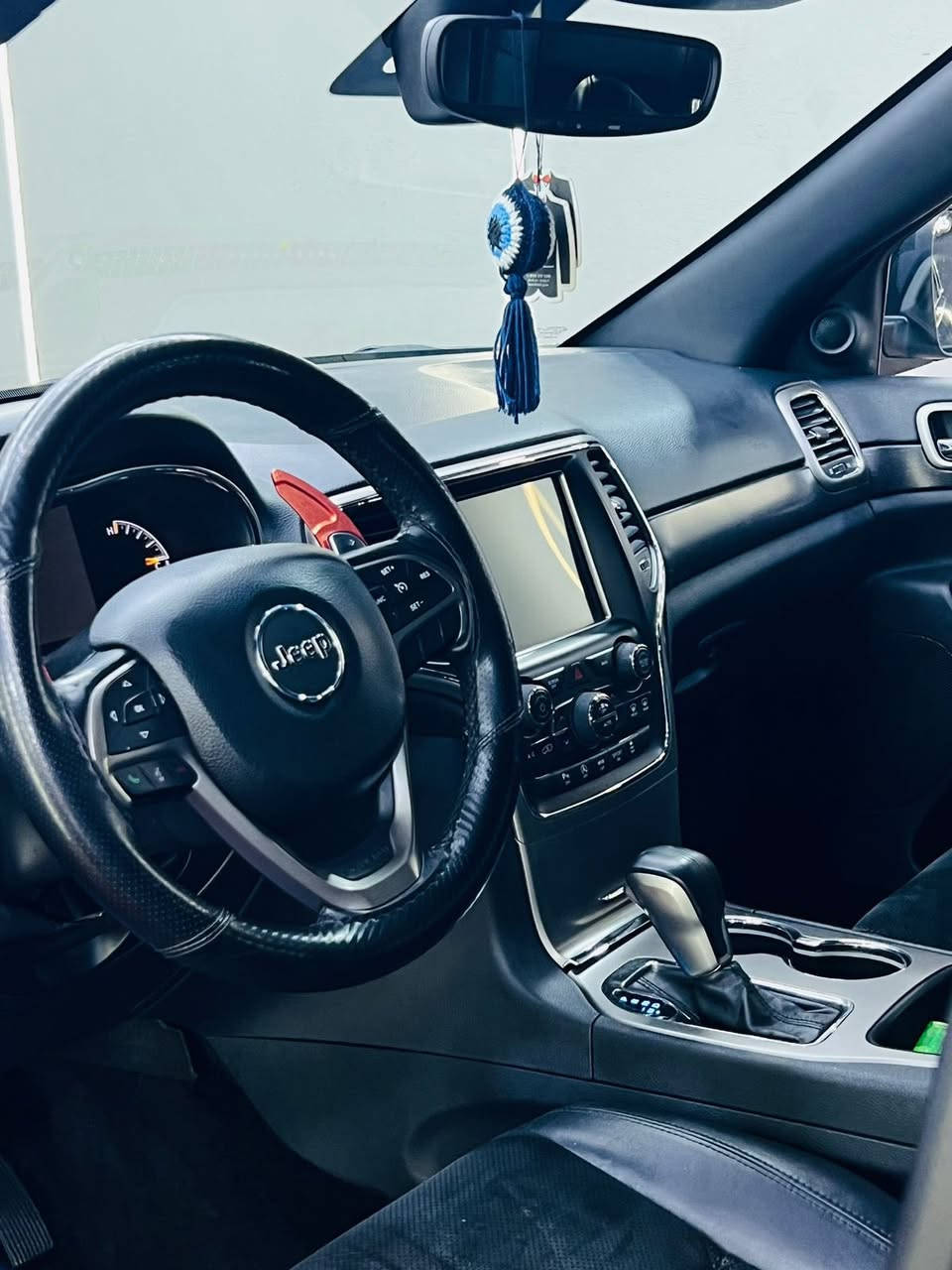 جيب 2017 شيراكو لاريدوا   أربيل
نضاف فول حادثة بس دعاميه شرط الكلام 
***********
وات ساب ***********
مكاني ديوانية
