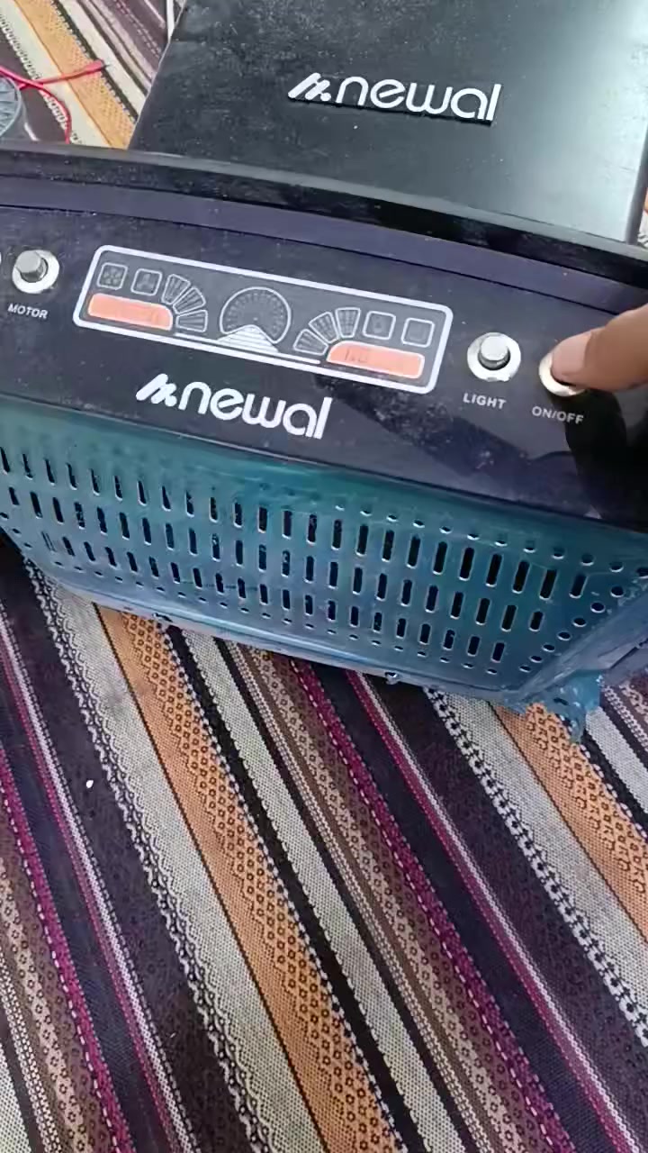 السلام عليكم ساحبة كهربائية للبيع سربس مو مروحه اصلية وجديدة بسلفونها ماركة نوال مال معتاز ب50 مكاني نجف حي النصر للاستفسار ***********
