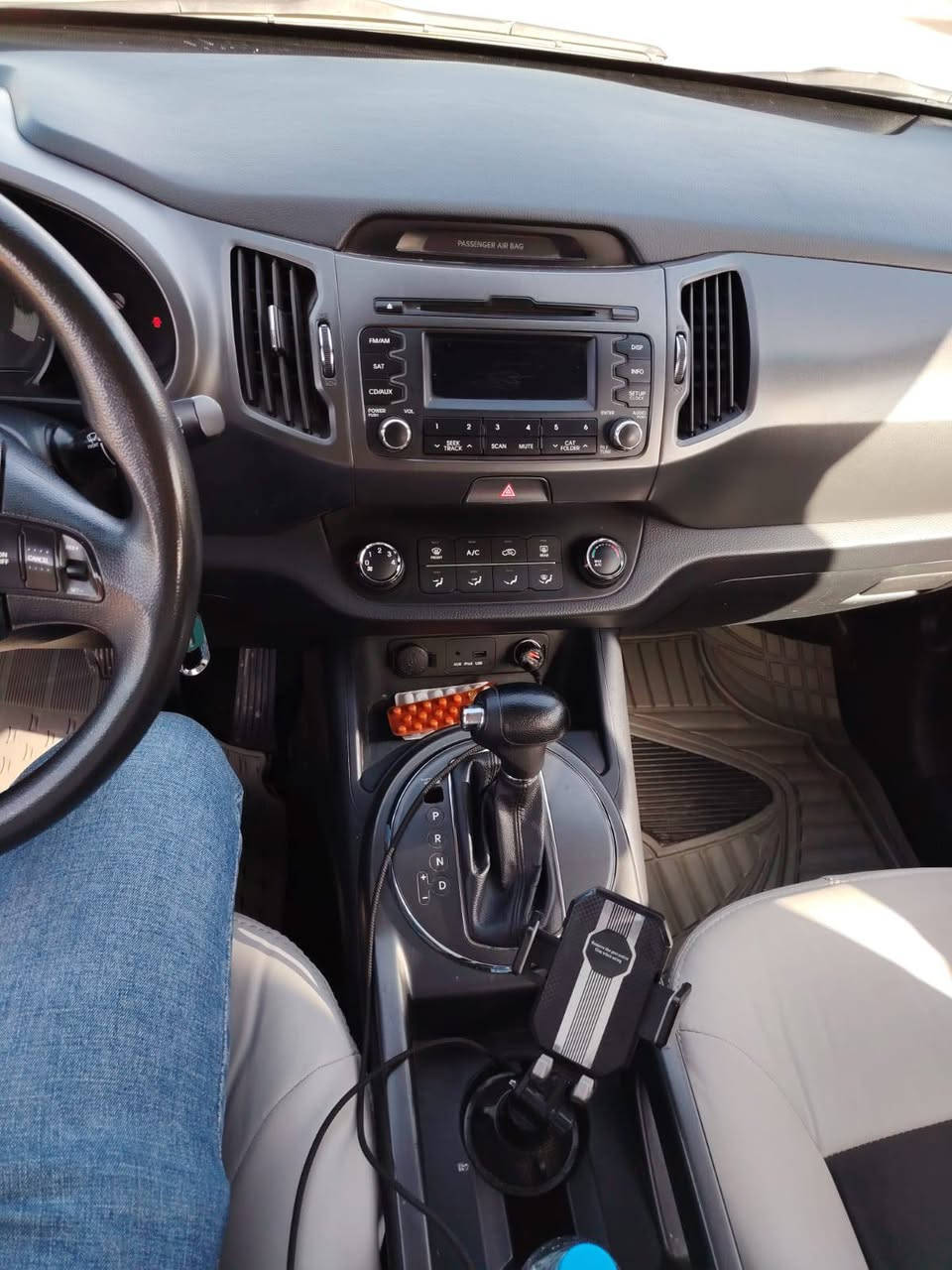سلام عليكم كيا سبورتج موديل ١٣ امريكي مكينة  جديدة ٢٤٠٠ دوش وكير  مكفول السيارة ماشية ٥٩ الف حقيقي سيارة جديدة وجاهزة تبريد تدفئة باسمي  بيها ٣ قطع صبغ
السعر ١٢٩ وبيها مجال 

***********

سلام عليكم كيا سبورتج موديل ١٣ امريكي مكينة  جديدة ٢٤٠٠ دوش وكير  مكفول السيارة ماشية ٥٩ الف حقيقي سيارة جديدة وجاهزة تبريد تدفئة باسمي  بيها ٣ قطع صبغ
