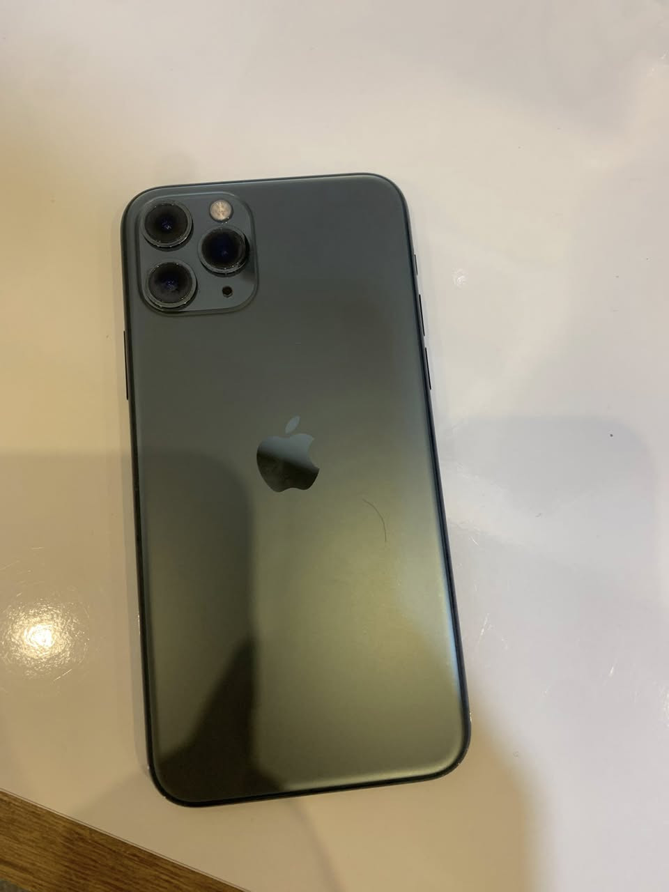 11برو  ذاكره64 مامفتوح فقط واكع والشاشه بيها فطر نضيف بلادي السعر 200 وبي مجال . ‭0774 810 6439‬
