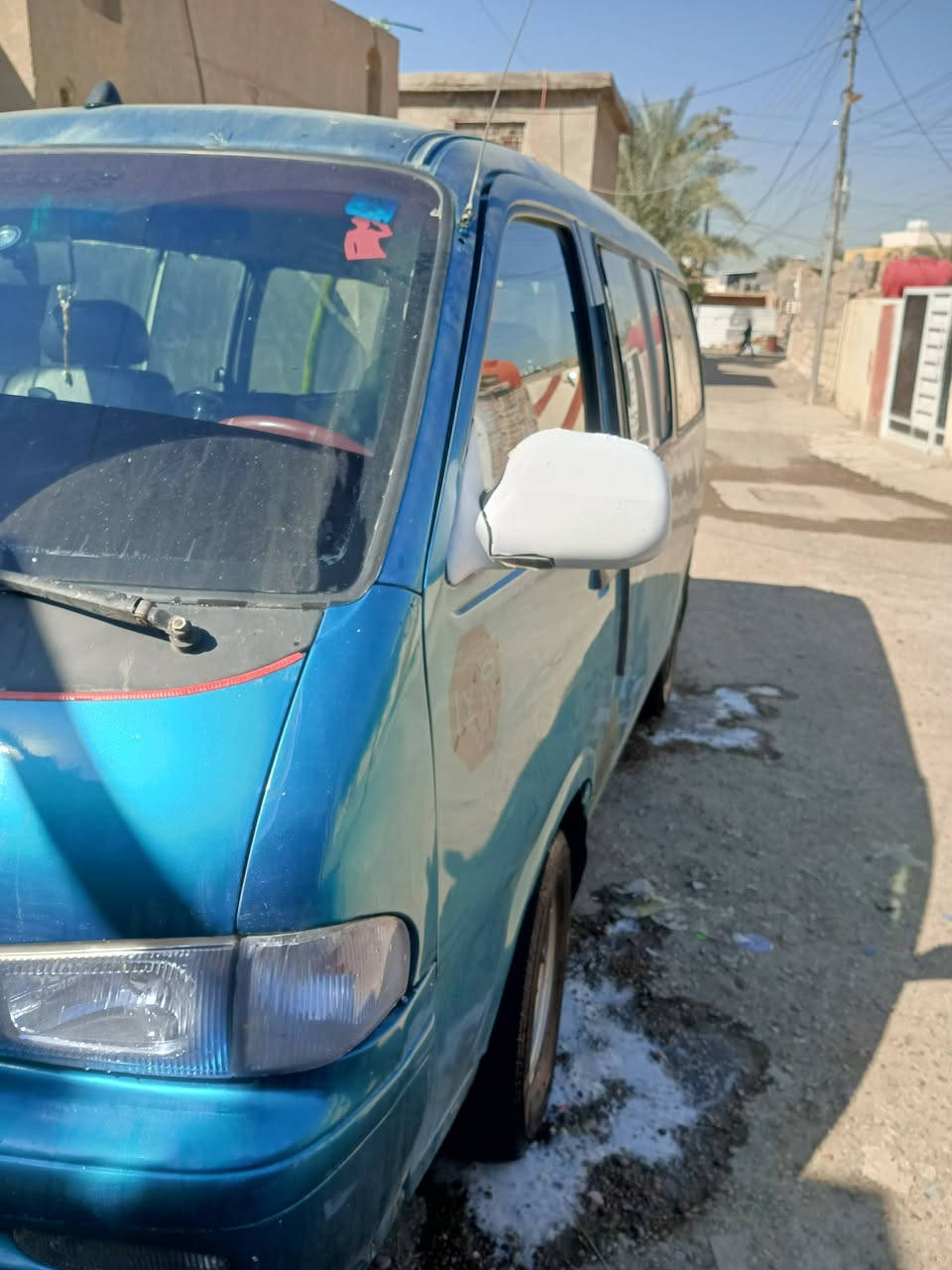 السلام عليكم كيا بريجو موديل 96 الرقم انكليزي مصفره هيئه ومرور كير ومحرك واكسل  مكفولات السياره مال جنايه نضيفه العنوان بغداد المدائن ***********
