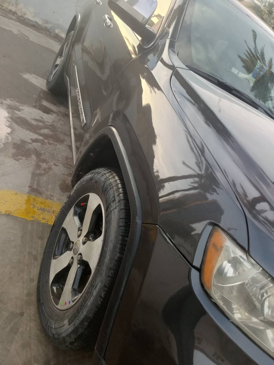 جيب شيروكي 2011 رقم بغداد الإنكليزي فوووول مواصفات تشغيل عن بعد محرك 6. سلندر 3600.   كشنات كهرباء وتدفئة وجلد وبصمه وفتحة سقف وحساسات وشاشة وكاميرة وتدفئة حمام وتبريد ثلج الخ .. بعد هواي مواصفات بيه اماكن صبغ بدون دواخل اثر شخوط ومصورة فيديو قبل الرش جاهزة من كلشي مابيه نقص برغي السعر 138  وبيه مجال المكان بغداد الدورة أو المعالف للاتصال ***********. الشراي يتصل مكلف بالنشر رجاءا
