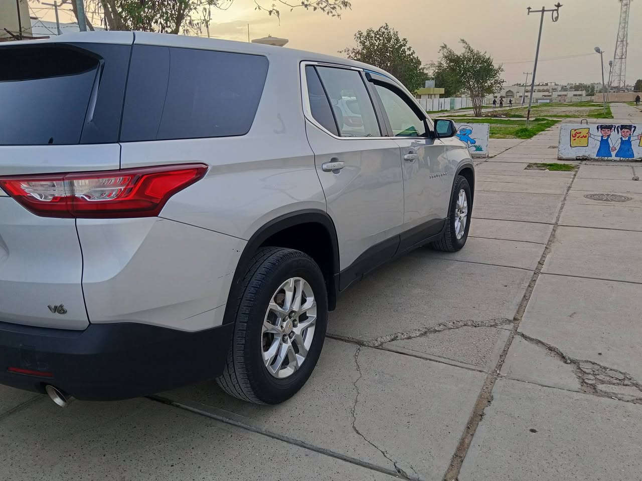 للبيع شوفر ترافيس موديل 19 كلين بسمي 
***********
