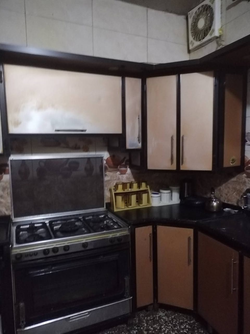 كاونتر تسكام
قياس ٧ م
بحاله جيده المكان بغداد الكرخ الوشاش
رقم ***********

