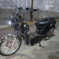 هارلي للبيع بطاريات 10ونص سعر 300 07512753286