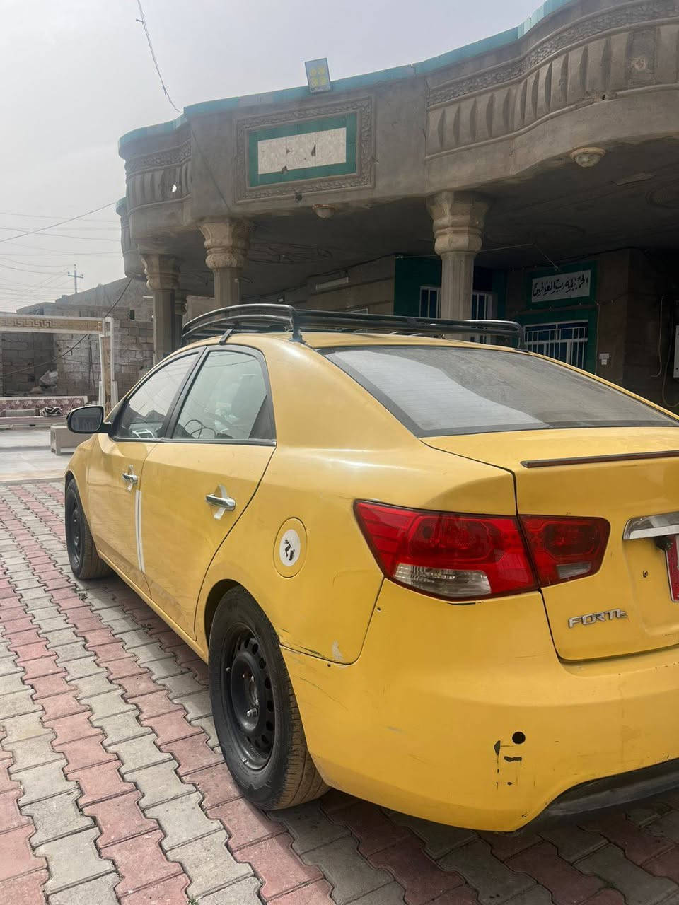 للبيع فقط سياره فورتي موديل ٢٠١٣ رقم بغداد باسمي فول مواصفات ما عدا البصمه وارد امريكي حادثها الجاملغ الخلفي فقط محرك GDI كير ومحرك كفاله نقصها فقط صدر امامي مكانها الرمادي لاتصال على الرقم *********** السعر ٨٥ وبيها مجال بسيط
