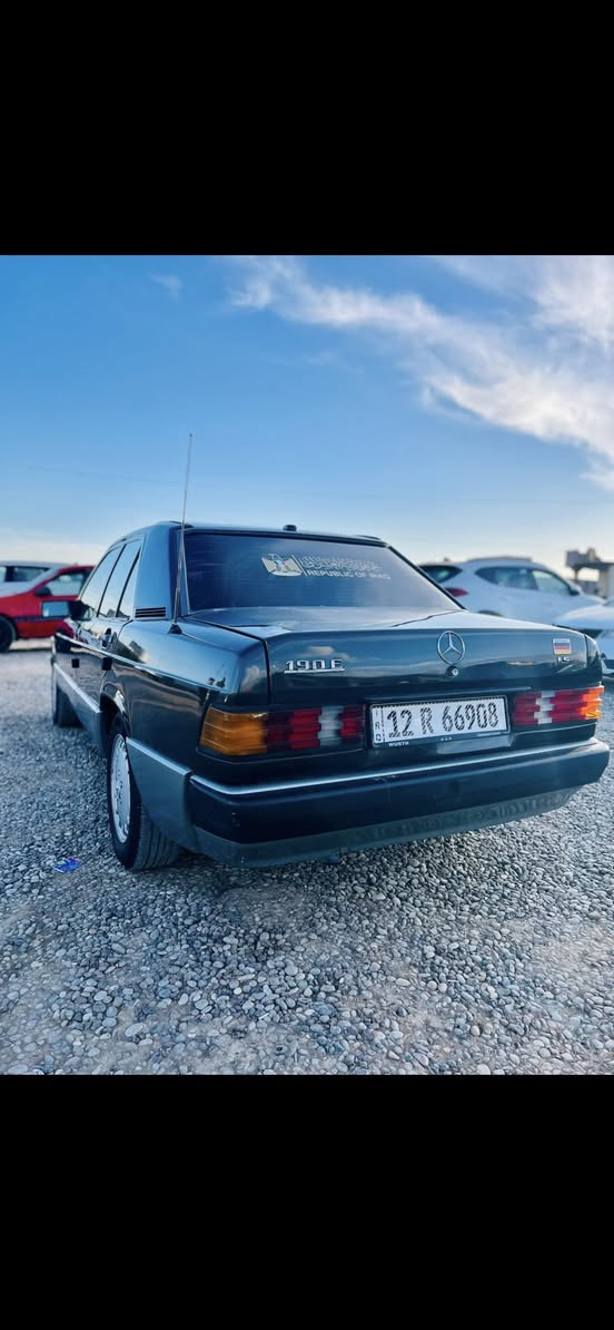 السلام عليكم ، مارسدس 190 طيارين، نينوى دولي بسمي، مكينه 4  كابريته، صبغ عام، طخم تاير جديد، اسلايت شغال، السياره تبريد أصلي بس مايشتغل، تدفئه نار، قفل مركزي ريمونت كهربائيات كلها شغاله، سياره حيل حلوه، شرط التحويل والوكاله، السعر 53 وبيها مجال، العنوان قياره دور القاعده، الإتصال على الرقم،. ***********
