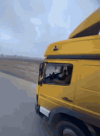 سلام عليكم بدي اتيكو للبيع  طوال7وربع رتفاع 285 او مراوس بدي مسرحي  رقم هاتف ***********
