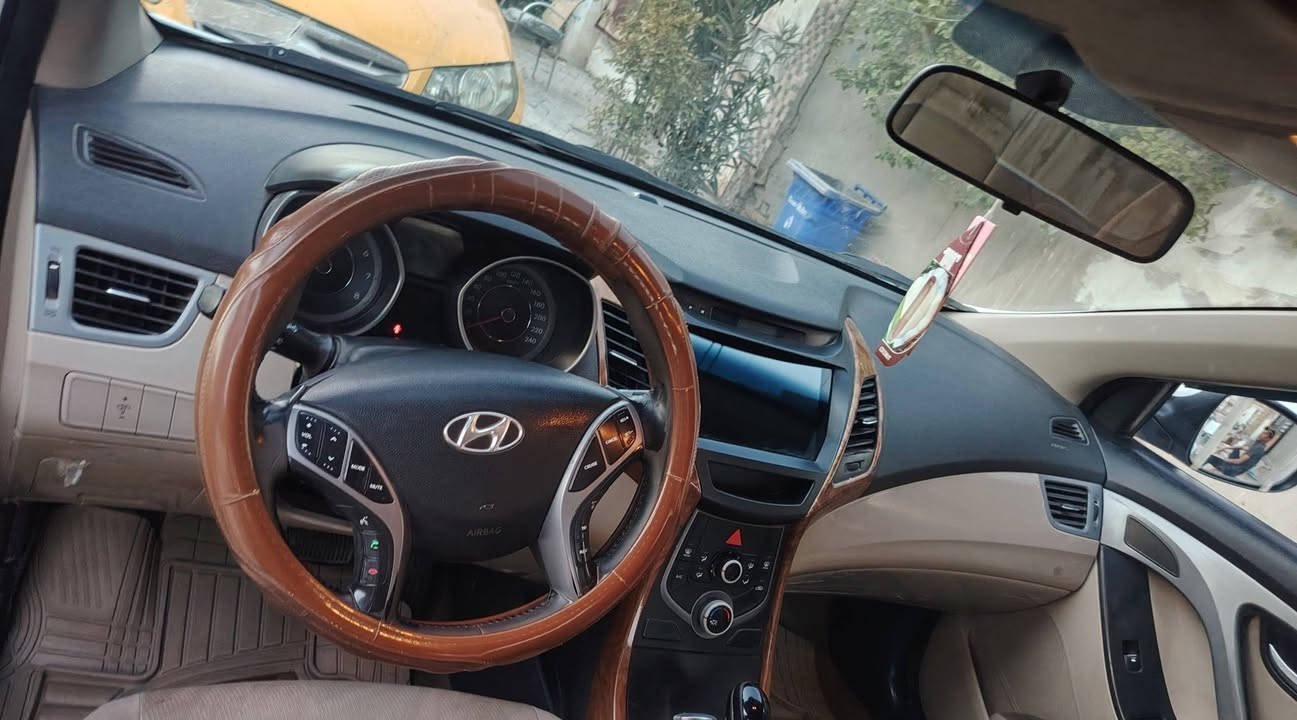 السلام عليكم
النترا خليجي ٢٠١٤
مكفولة
قادسية باسمي
***********
السعر ١٣٠ وبيها مجال
