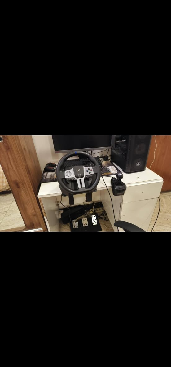 السلام عليكم...
PC للبيع 
Gigabyte case

Ram 2*8 16ddr4
HDD 1T
SSD120G
PSU 550w
M.B B450PRO MAX
CPU RAZEN 5 3600
GTX 1660 SUPER
Cooler master مبرد هوائي
مع دركسون من شركة pxn v9 gen 2 (كير عادي مع كلتش)
مع بكج حساب العاب ستيم مع تحديث نزول العاب جديدة مجاناً (دائمي)
السعر 750.000
***********
