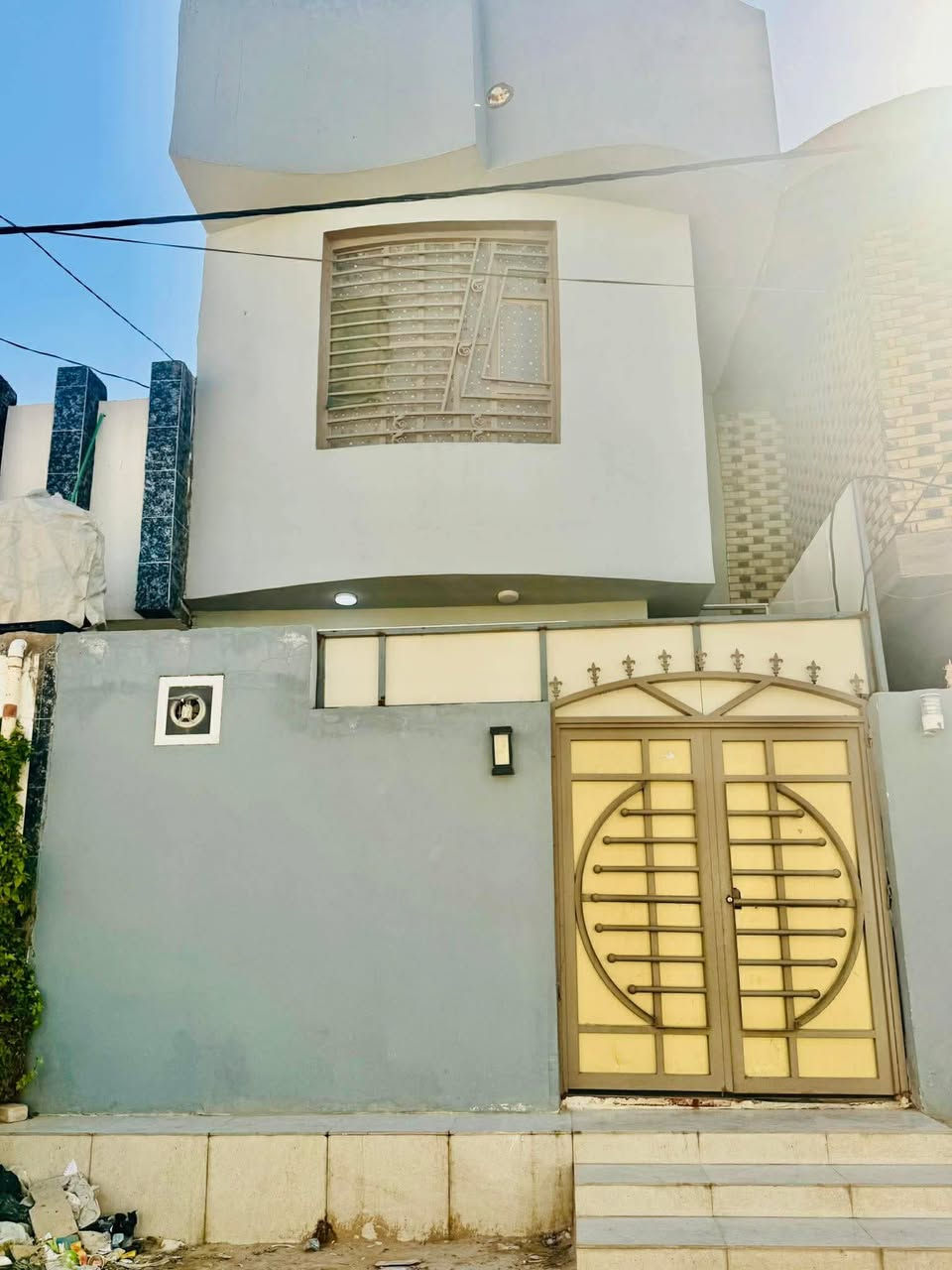 بيت للبيع مكانه نجف حي نداء خلف مأكولات ايهاب   مباشرتن قريب عله شارع المجمعات مساحه 100 متر طابقين 
مطلوب للمصرف100 مليون لكفيل ثابت 
لتطلوعه 46  معه الكفيل  
تسديده 475 الف بيت جديد 
شغله درجه والئ طابوك جمهوري صب كون كريت
لستفسار 
***********
