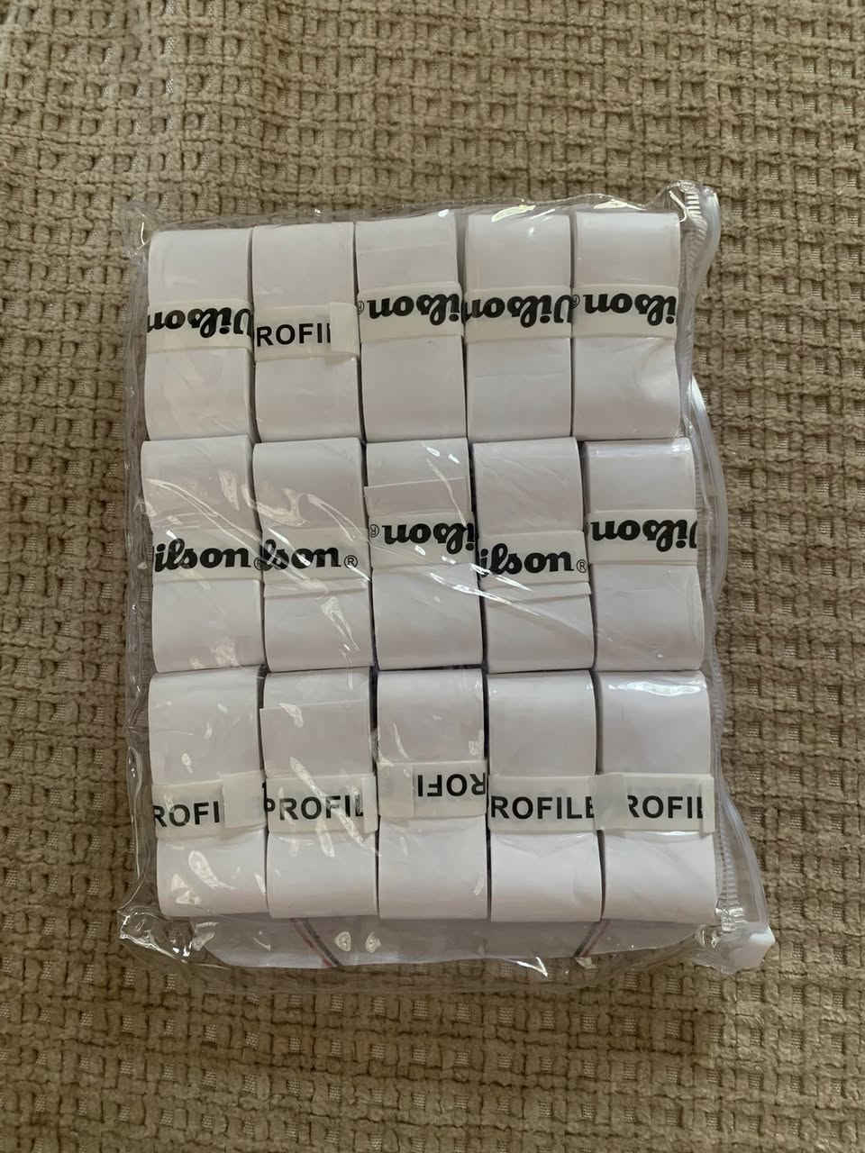 لفاف مضارب تنس
الابيض بيه ١٥ قطعة
والاصفر بيه ١٠


**إذا كنت صاحب هذا الإعلان وتريد حذفه لأي سبب، رجاءا أرسل رسالة إلى الدعم الفني**