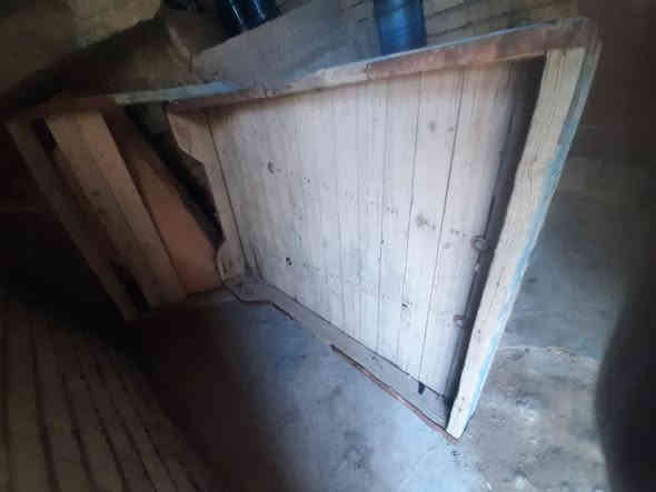 سلام عليكم عدي عربانه ثلاثيه خشب للبيع 
موجود عل خاص وهذا رقمي ***********
