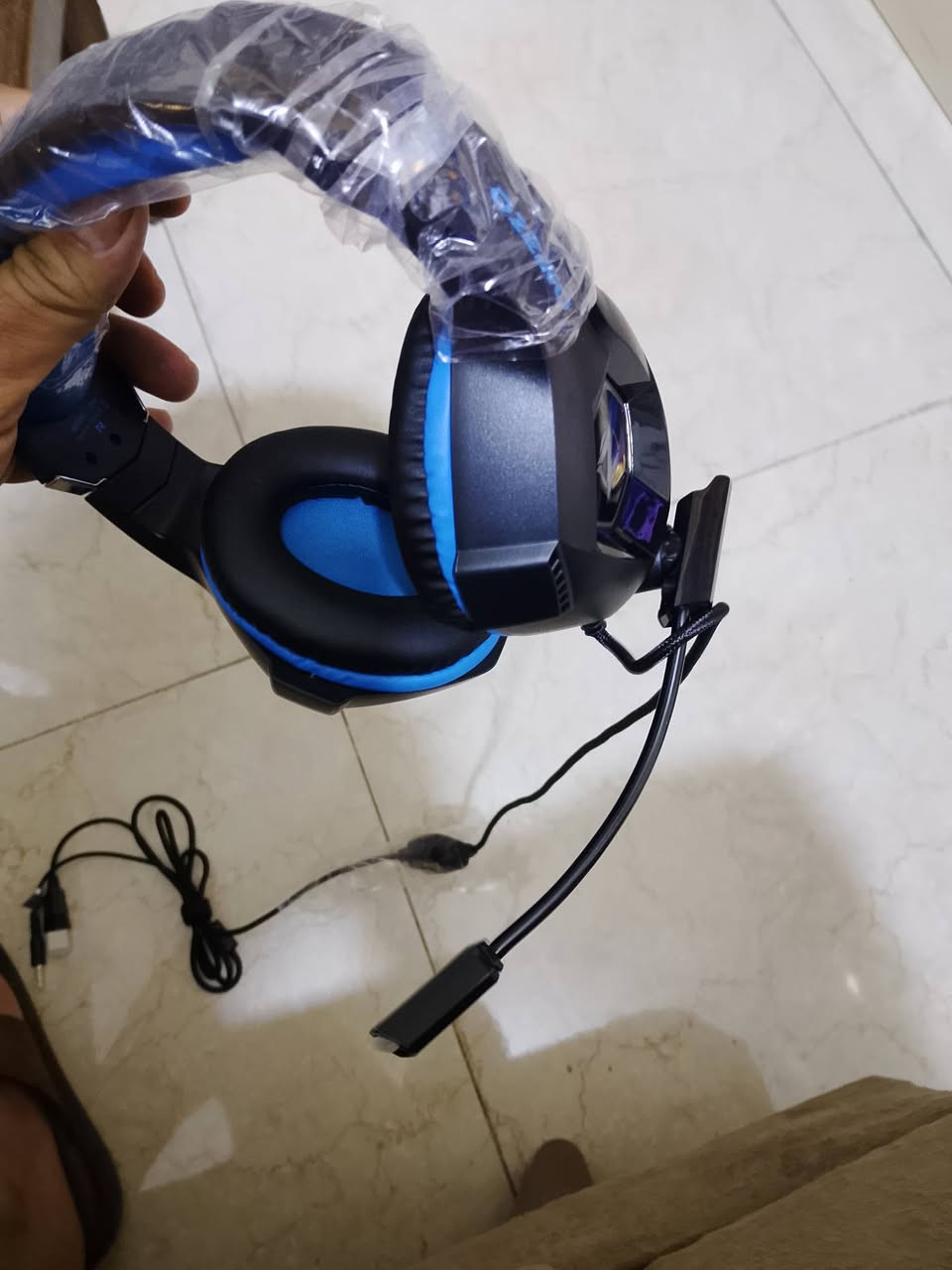 سماعة كيمنك RGBمحيطه عزل وصوت يخبل جديده لوك


**إذا كنت صاحب هذا الإعلان وتريد حذفه لأي سبب، رجاءا أرسل رسالة إلى الدعم الفني**