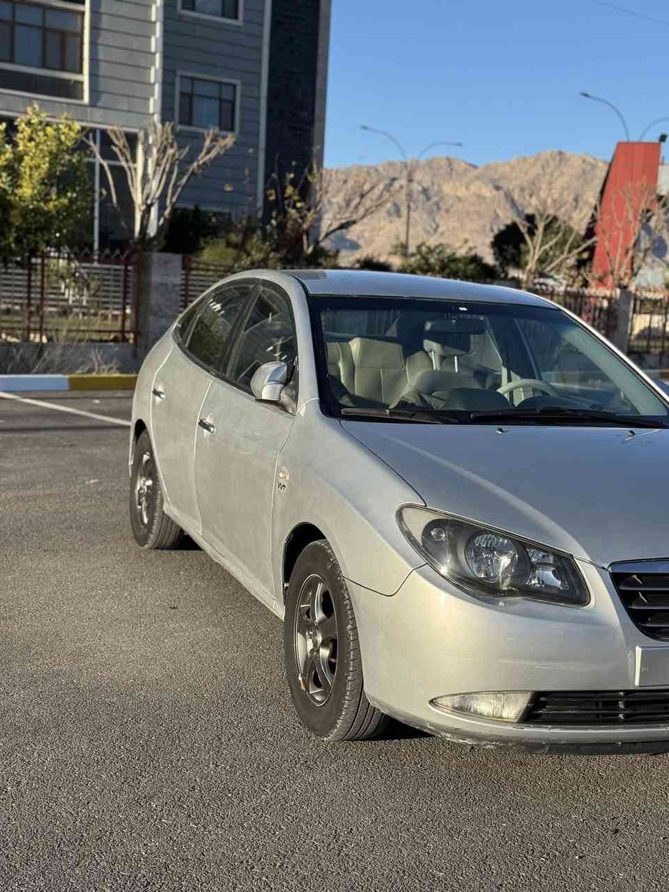 سەرەتا بەناوی خوا  هۆندا ئەڤانتا بڕاوە مۆدێل 2007 تازە داخڵ کامل مەسرەف کراو   تەبریت لەمس  کوشن جڵدو هیتەر  شاشەو کامێرا  مەکینە 16 دەکشن بەرز  مەڕخوبی بازاڕ  تەبریت ساردو گەرم لەسەر سویچ  قفڵ مەرکەزیو کامل جایر کارەبای جایز جام هەڵ گیراوە  برێک بەسراوە   سەیارەکە بێ مەسروفە   چوار تایەی لۆک لۆکی لە ژێرە ڕۆنی گێڕ+ مەکینە گۆڕاوەو لۆک بانسی نوێ ویل کڕۆم  سەقفی شوشەی    شوێن ڕانیە حاجیاوە  بەس فرۆشتن گۆڕینەوە ناکەم قیستم نیە    
0750 701 80 28
شوئن رانیە -حاجیاوا
