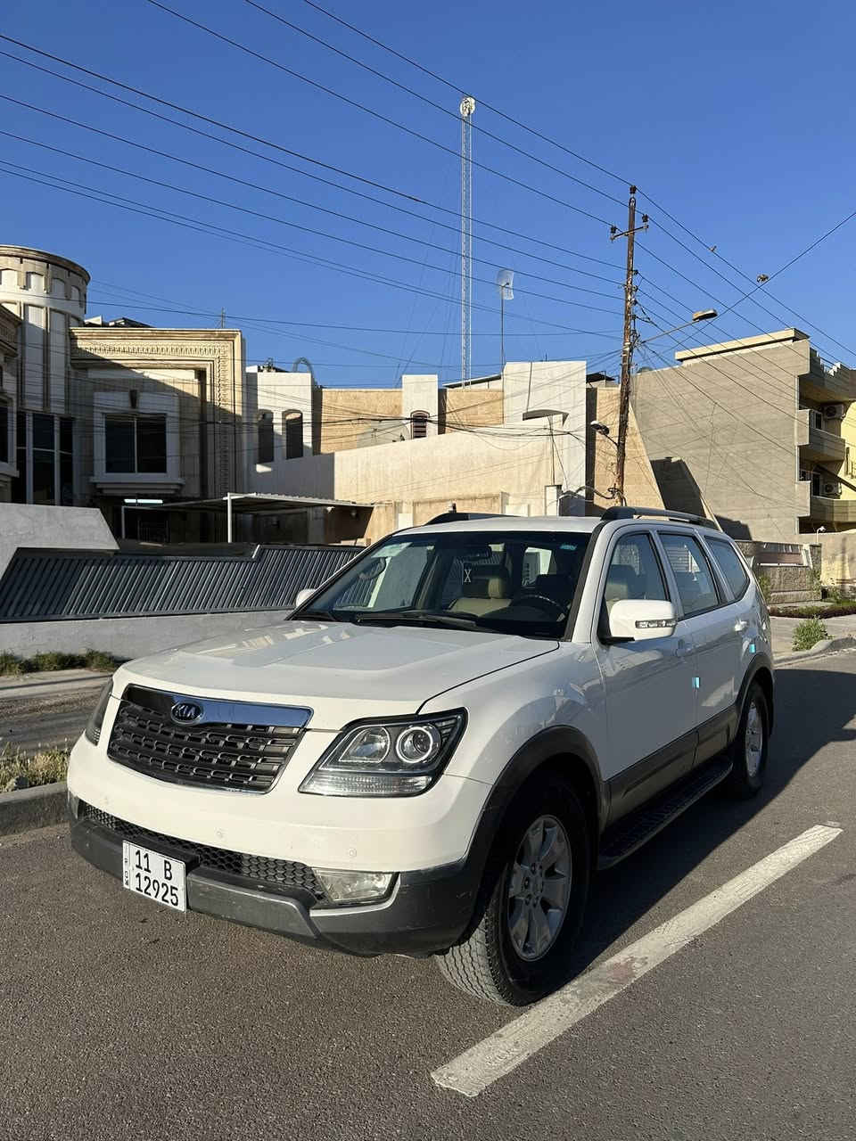 السلام عليكم 
موهافي 2016 
السياره نص فول المواصفات السياره فور ويل جنطه شفط كشنات جلد كامره خلفيه حساس خلفي امامي تحكمات ستيرن جهتين اشاير مري /مكينه بدون رواجز بلاديه من امها شرط ممفتوحه كفاله كير تبريد صدر خلفي امامي كله جديد السياره جاهزه برغي نقص مابيها ماشيه 140 حقيقي 
الحادث (جاملغ وبنيد ومباوك صبغ بصفحه الصدر بدون دواخل بدون ايرباك) بغداد باسمي رقم انكليزي جديد وهزه جديده السعر 145 نقد او مراوس حسب القناعه المكان بغداد ساحة عدن الرقم :***********
