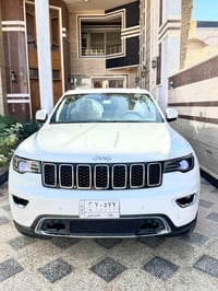 جيب 2018 خليجي كفاله فقط بارد واحد  فول مواصفات لميتد بلاس 3 شاشات محر...