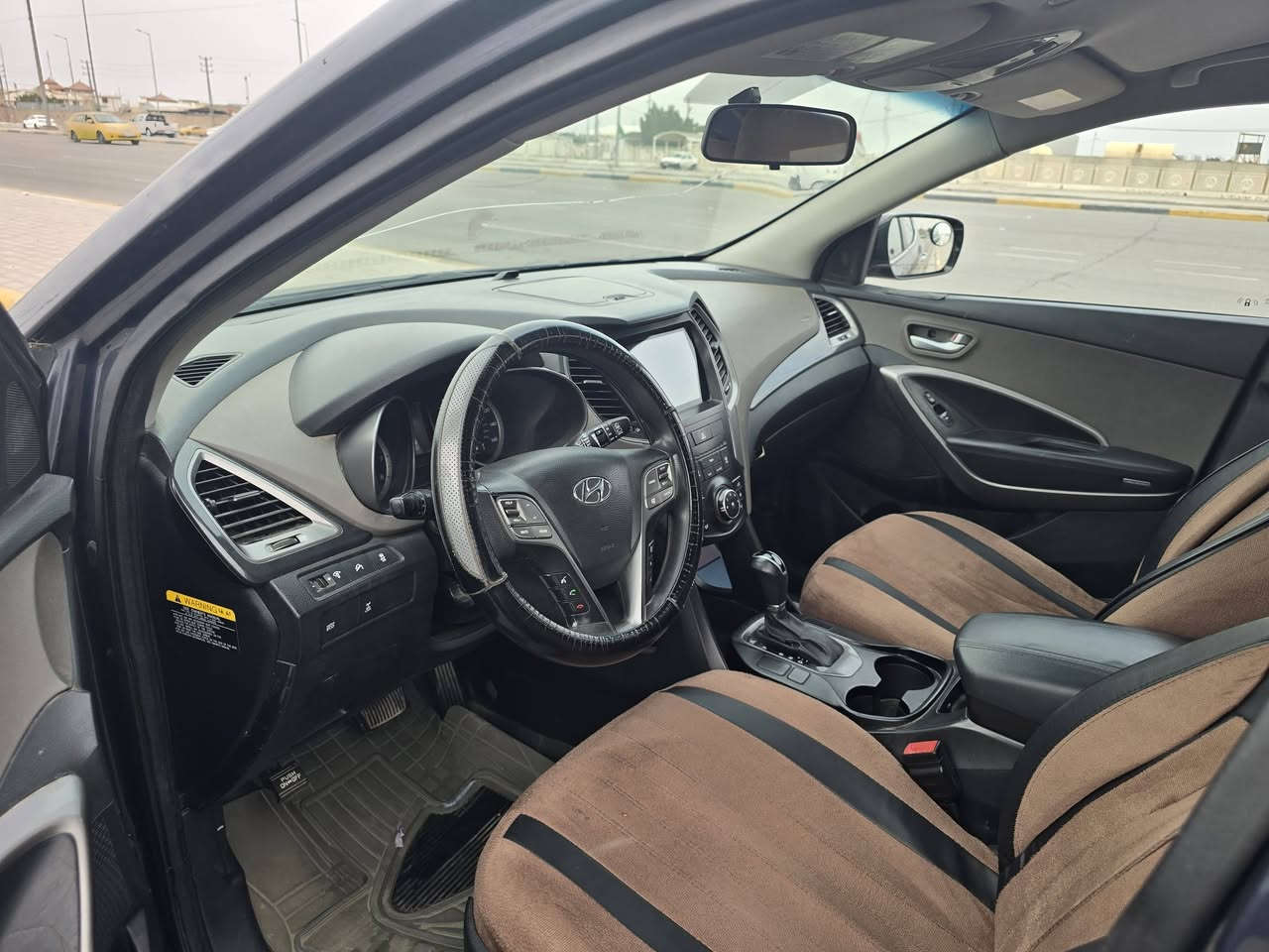 السلام عليكم سياره سنتافي موديل 2016 وارد امريكي حادثه من امريكا ثلاث قطع شاملغ وبيبن محرك كير تبريد حداديه كفاله سعر السياره 128 وبيها مجال بسيط العنوان كربلاء ورقم الهاتف***********
