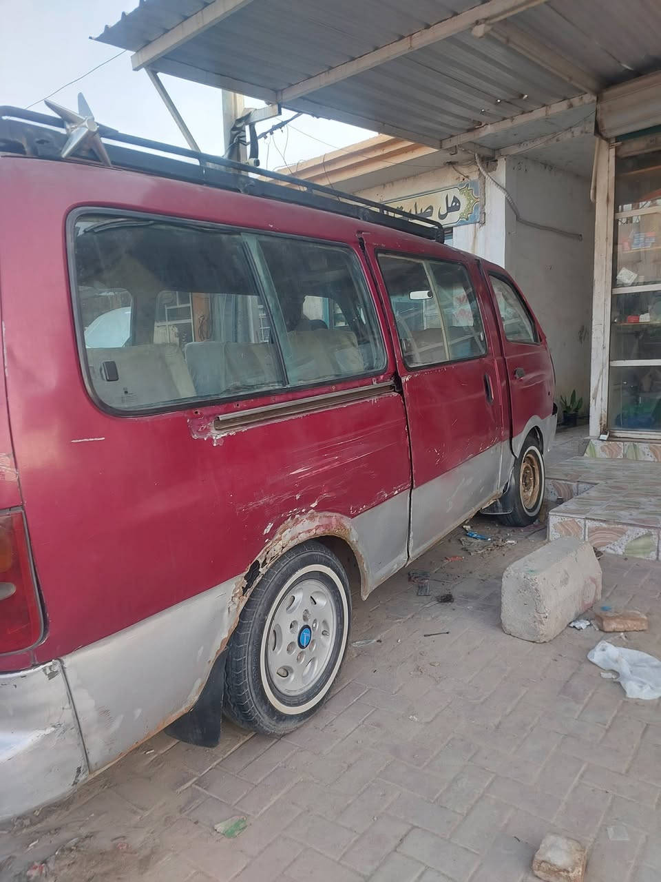 السلام عليكم مرخصت الادمن سياره بريجو موديل 1997سياره بسمي جاهزه العنوان كوفه عباسيه الاستفسار على الرقم ***********السعر 40 وبيه مجال
