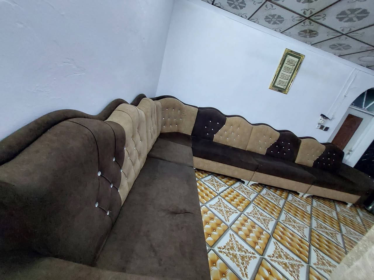 للبيع ديوان 7ونص
180 الف 
***********
