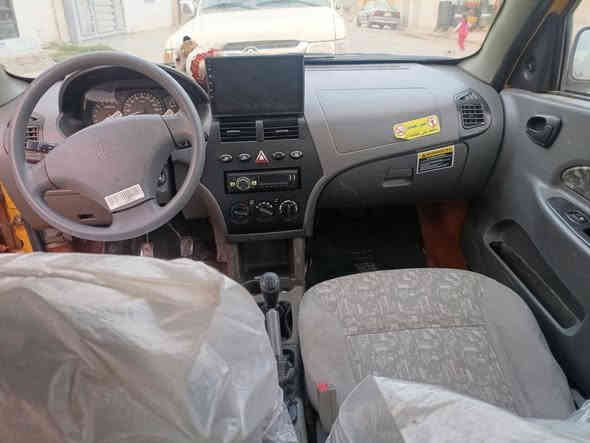 طيبه تاكسي السعر 40 وبمجال تدفئه تبريد موجود كير محرك شرط رقم جديد سياره بدون ضرر
***********
