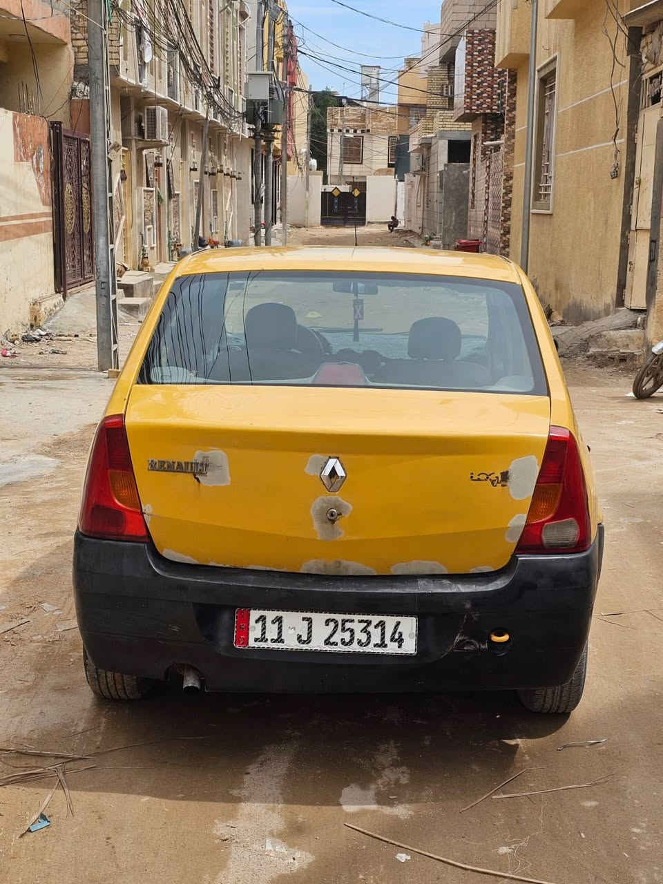 السلام عليكم 
رينو لوكان 2010 نظيفه كلش مال جناي ادامه كامله
تخم تايرات باتري دوشمه جديده سياره مابيها نقص بيها خيط بخار مكان السياره كربلاء للاستفسار *********** مامتواجد عالفيس السعر 30 وبيها مجال
