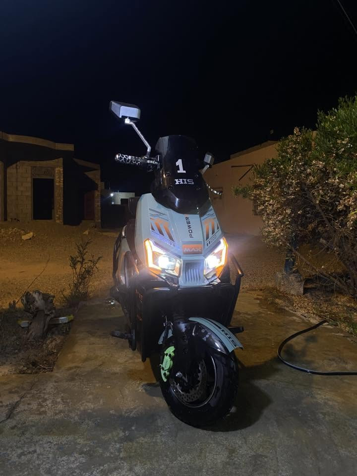 🔹 دراجة هايس MAX للبيع 🔹
✅ ماطور أصلي وبحالة ممتازة
✅ الماطور شبه جديد ويعمل بكفاءة عالية
✅ البطاريات جيدة وتمشيك مسافات بعيدة وشرط بعدها بلاديه

✅ لا يوجد صرف زائد للشحن
✅ الدراجة مرتبة ونظيفة وجاهزة للاستخدام
📍 النوع: هايس MAX

العنوان هيت 

تجي تفحص وتاخذ، والدراجة شرط كلشي بيها عل فحص 

للاستفسار والمراسلة عبر الرقم (***********)
