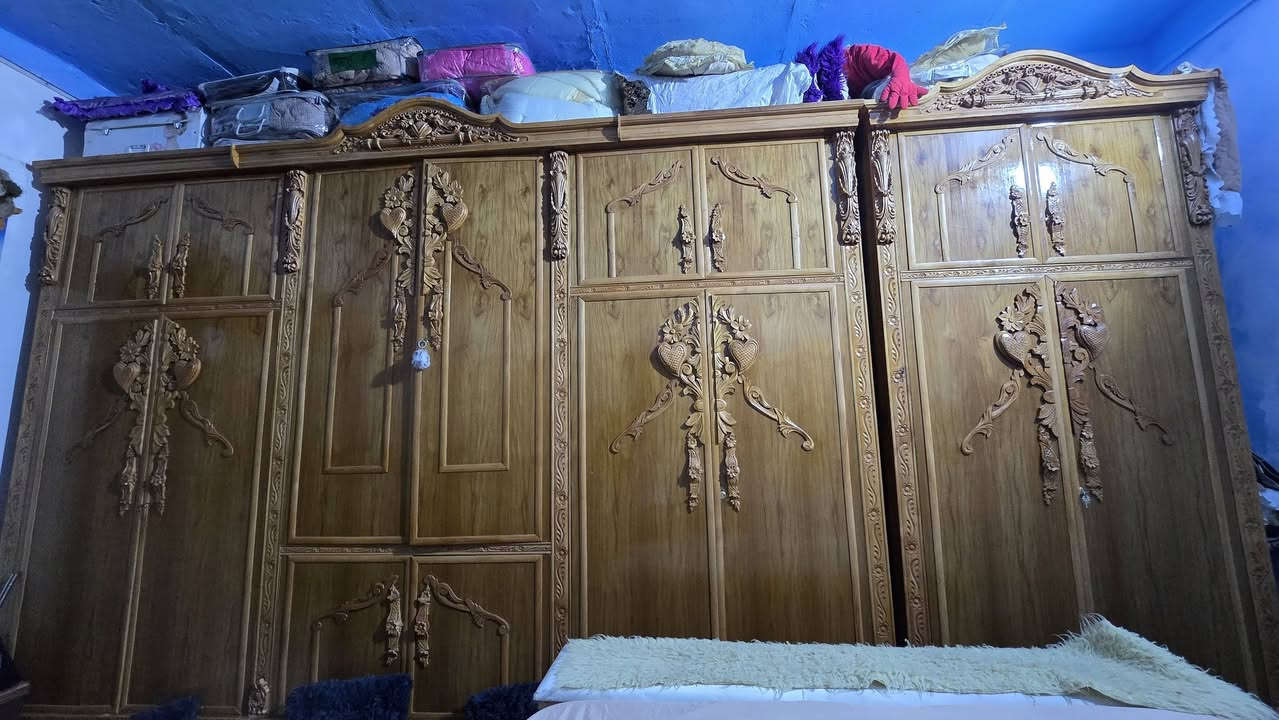 سلام عليكم ورحمة الله وبركاته غرفه نوم جديده استخدام قليل العنوان ميسان العماره السعر مليونين مجال قليل كلش ***********
