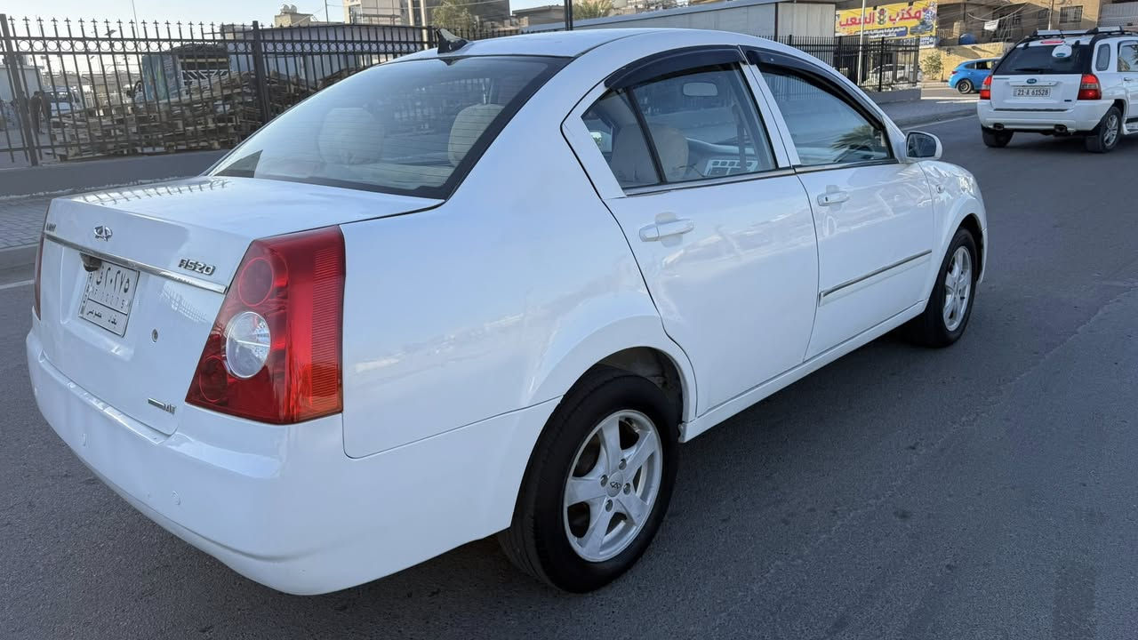 للبيع شيري اي فايف موديل 2012 رقم بغداد تحويل ثاني يوم جاهزه مابيها نقص كير مكينه صدر جديد شاشه كامره داخلها جديد مكينه 2000 كير ميكانيك المرغوب مكفوله من الضربه بيها تصليحات اخياسات ومسويهن  السعر 46 مكانها بغداد الشعب للستفسار ***********
