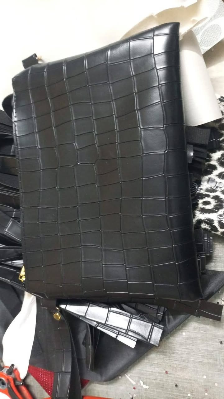 قرب قرب
سعر الشنطه الكلاتش ٣٥ج الحجم الكبير 2 حلقه سوسته وجرار لوكس
والتلاته بي ١٠٠


**إذا كنت صاحب هذا الإعلان وتريد حذفه لأي سبب، رجاءا أرسل رسالة إلى الدعم الفني**