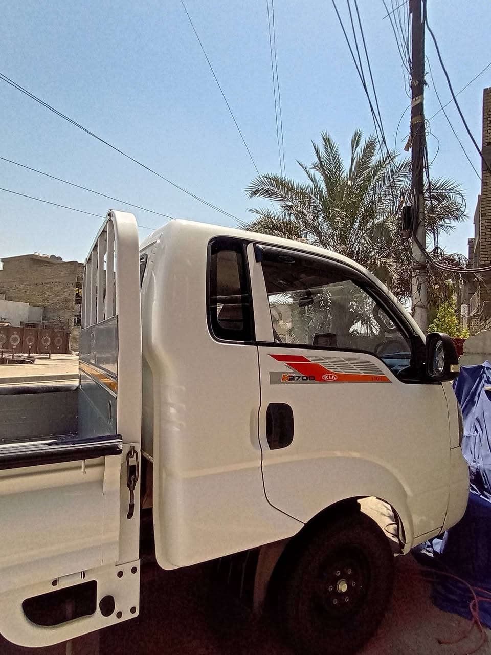 السلام عليكم كيا موديل 19 مكفوله كفاله عام مكينه ما مفتوح البلاديه لا تبيخر لا تنقيص شاصي رقم شاص مكفول سنويه صالح للغايه 2029. شرط سونار سياره كامل على اخر حبايه تبريد ثلج سياره حل من صوره رقم بغداد تحويل مباشر مكان سياره بغداد مدينه الصدر سعر 125 وبيه مجال الشراي الاستفسار اكثر اتصل  على هذا الرقم ***********
