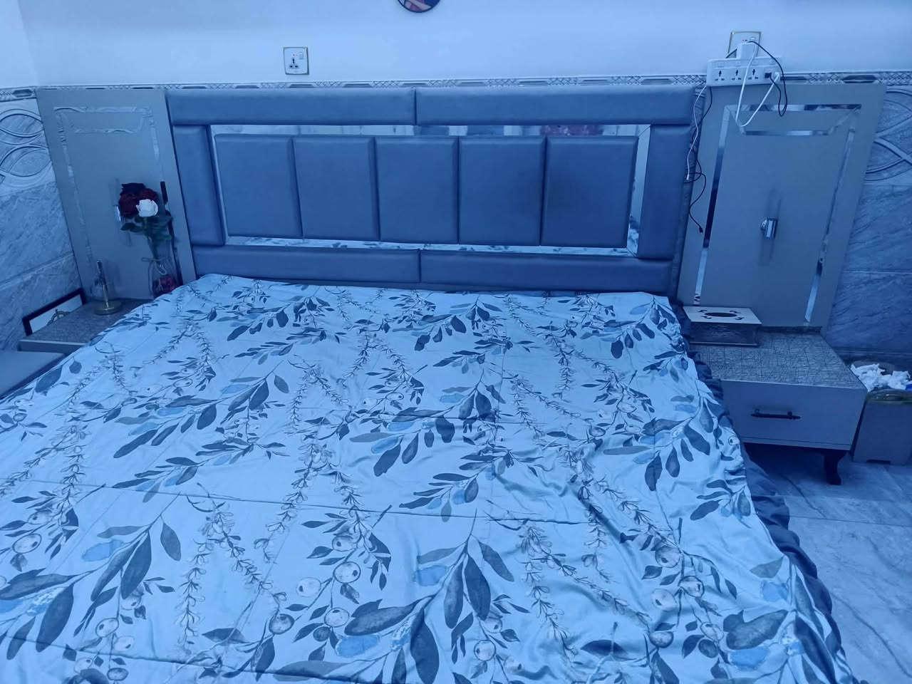السلام عليكم غرفه اخت جديده كلش نضيفه  ٩ قطع نريده ٦٥٠ هيه ودوشك


**إذا كنت صاحب هذا الإعلان وتريد حذفه لأي سبب، رجاءا أرسل رسالة إلى الدعم الفني**