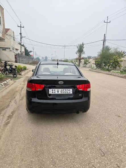 السلام عليكم اخوان كيا سيراتو موديل 2012 خليجي بيها هلال خلفي صبغ فقط مكفوله من كلشي وبيها طخه بسيطه بالجاملغ يرجع بارد  السياره جاهزه من كلشي مكنيه كير حداديه تخم تاير كهربائيات تبريد تتفئه كوله جديد مابيها نقص برغي  السعر ب 86 ورقه قفل قفل قفل الاستفسار ***********
