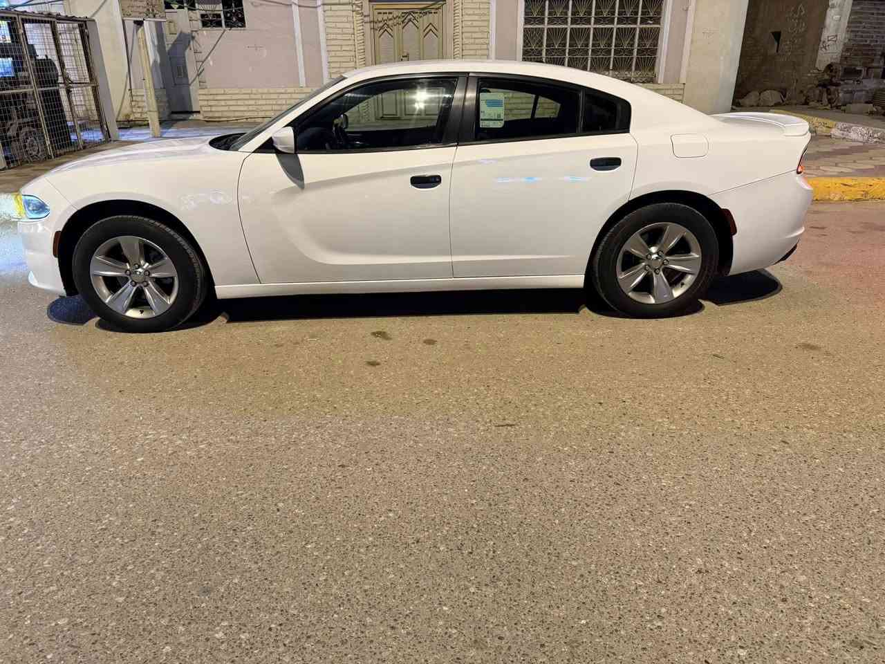 سلام عليكم جارجر كندي البيع
رقم اربيل جديد الحد 27 تحويل بسم مشتري 
محرك 3600 تويل كير محرك حداديه جاهزه
موديل 2016 السعر 195 وبيه مجال 
ملاحضه سونار بلمنشور مكان سياره ميسان 
***********
