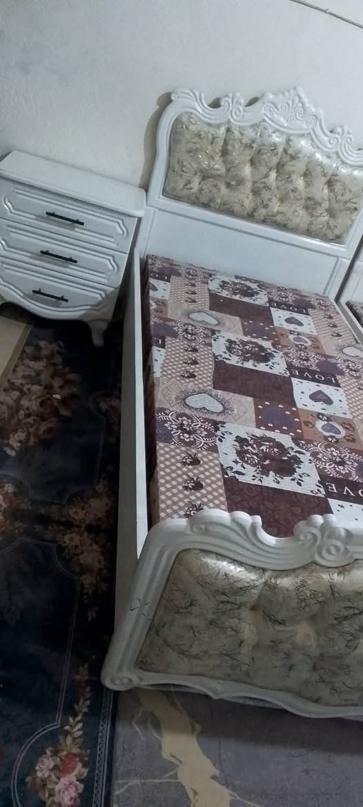 السلام عليكم عندي جربايتين وكومديات توصه يم نجار ضرر مابيهن ب450 وبيهن مجال


**إذا كنت صاحب هذا الإعلان وتريد حذفه لأي سبب، رجاءا أرسل رسالة إلى الدعم الفني**