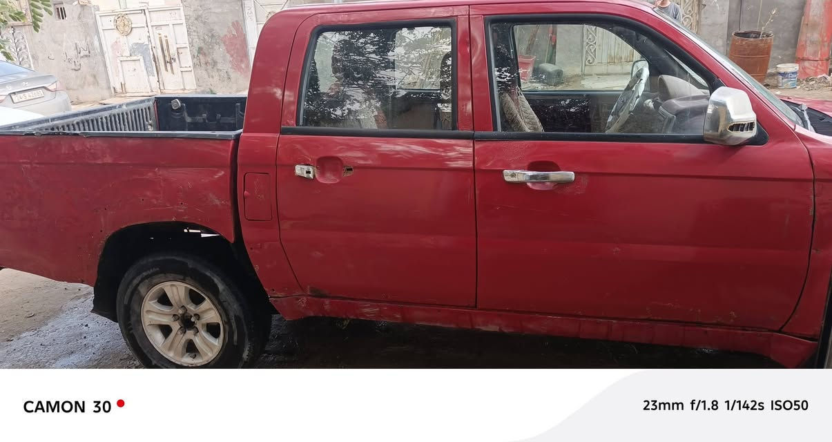 سكاي مديل ١٣  جاهزه مصبوغة عام بدون ضربه دواخل جدد كهربائيات شغال كله محرك وكير نضاف رقم ألماني شرط التحويل *********** سعرها ٢٥ ورقه مكاني نجف
