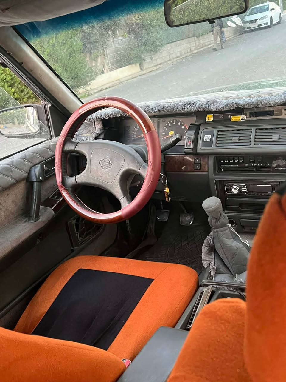 سدريك ٢٠٠١ 
محسن 
گير و مةكينةي تازة تةئمير كراوةتةوة بة شةرتي فيتةر و فةحس 
موس و براوةي بة شةرت 
وةرگةراوي بة شةرت 
جةمپيكي بجوكي پيشي هةية 
سةيارةكة نمونة جوانة ناو شان و سةقفي بة شةرت هيجي پيوة نية 
جوار تاية ويلي نوية 
كارةباي گةرمي و ساردي بة شةرت 
سةيارةكة نمونة جوانة 
توند تؤلي زور زور خؤشة
تةحويل غرامة و وكالة بة شةرت  
نرخي ٣٧ و مةجال 
***********
*********** كويسينجاك, أربيل
