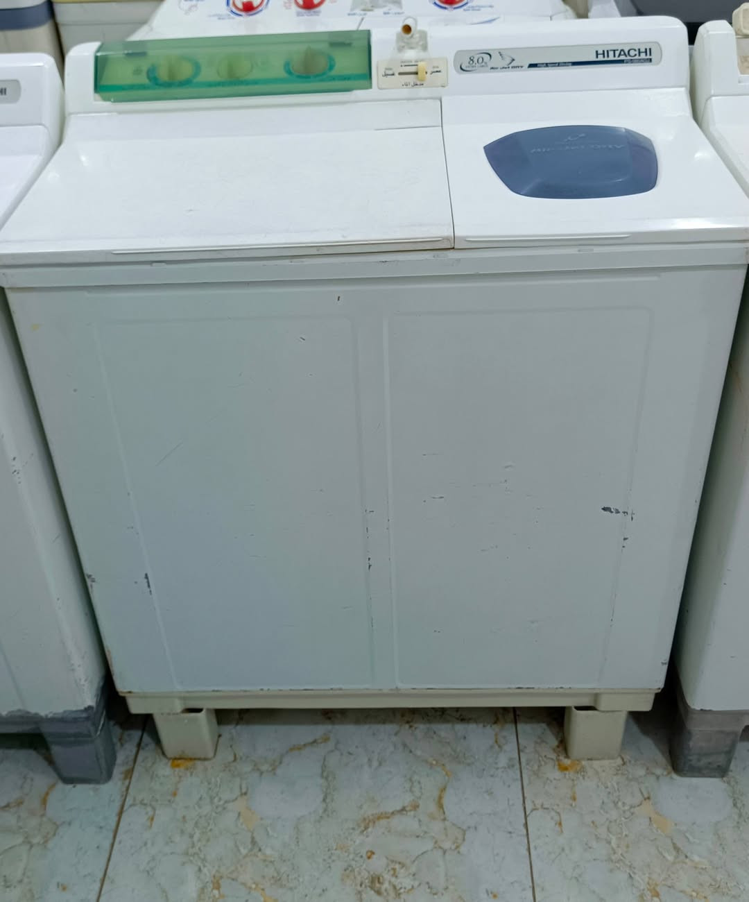 يالله اللهم صلي على محمد وآل محمد
_غساله فول اوتماتيك ١٩كيلو استعمال قليل جديدة 
_غسالات هيتاشي ياباني وبقيه الشركات 
_غسالات اطفال توشيبا بلكارتون 
 وصورة تشهد كدامكم هيه تحجي نضافه 

 _للاستفسار /مراسله خاص او اتصال على الرقم
الرقم/***********
