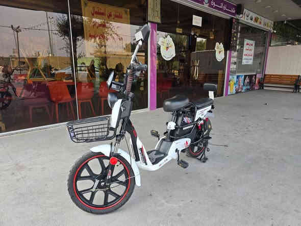 السلام عليكم دراجه شحن فول مواصفات  بلوتوثHISكلش جديدة مابيهه اي نقص استخدام قليل زيرو رقمي للتواصل ***********
