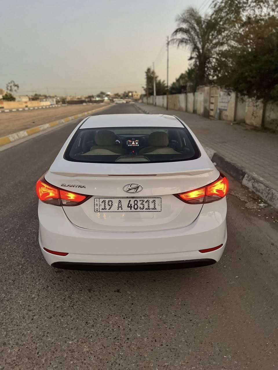 سلام عليكم المتره 2015 خليجيه السياره رقم كربلاء باسمي سياره مكينه 1800 ما مفتوحه سياره فول عده البصمه تبريد قطعتين اشاير بالمري مري شفط فتحه سقف لد امامي سياره جاهزه حداديه مكينه كير خير من الله مكفوله عده البارد بيه بالجاملغ لامام والباب العكس سايق بيه من جوه بارد بيه اتلث اماكن تكشير و مكحله بكارت السعر 122 وبيه مجال قليل للستفسار ***********
