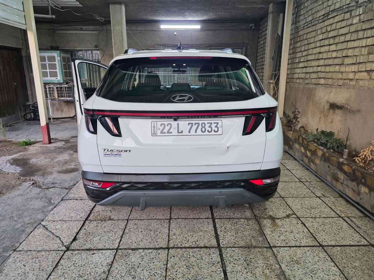 السلام عليكم توكسان خليجي موديل 2023ماشيه 50000
 مكفوله عدا طخه خفيفه بالجنطه موضحه بالصور رقم شمالي 
تحويل او وكاله سعر السياره 210وبي مجال اي استفسار ***********موحود واتس اب مكان لسياره بغداد حي اور
