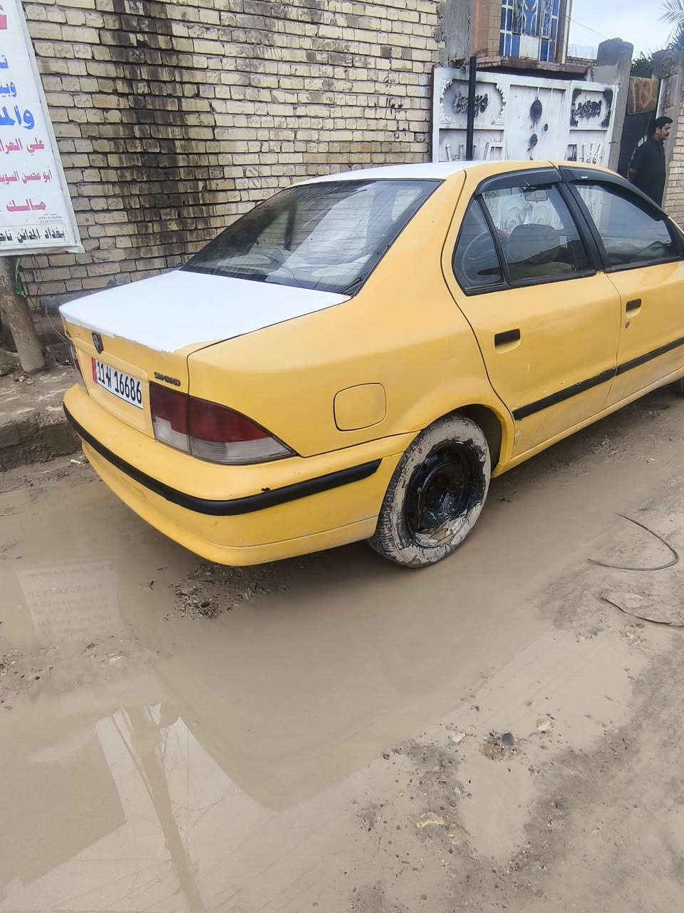 السلام عليكم سمند للبيع
محور كورلا موديل 11 
السعر 35 وبيها مجال 
***********
المكان بغداد ناحيه الوحدة 

مكلف بل نشر
