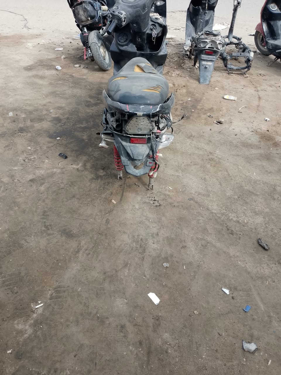 شاصي جيتي دشبول شغال كهربائات 175كدام عينك.  زعفرانيه ***********
