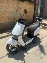 تسلا ٢٠٢٤ • ٦ بطاريات • بطاريات ٩/١٠
